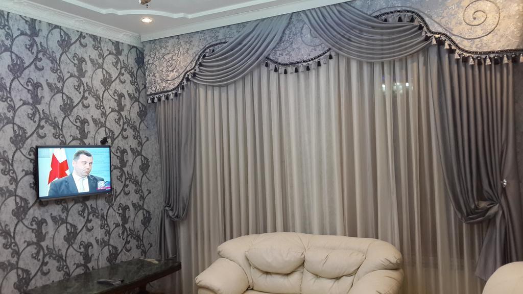Edemi Hotel Kutaisi Phòng bức ảnh