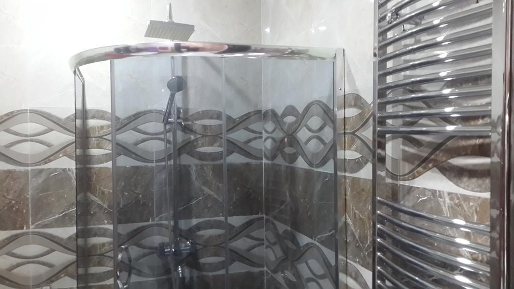 Edemi Hotel Kutaisi Phòng bức ảnh