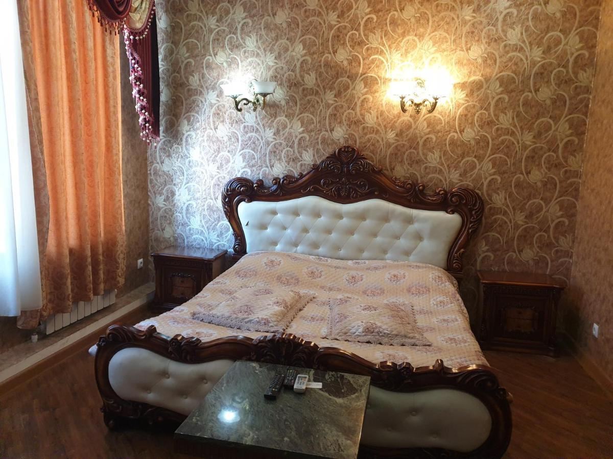Edemi Hotel Kutaisi Ngoại thất bức ảnh